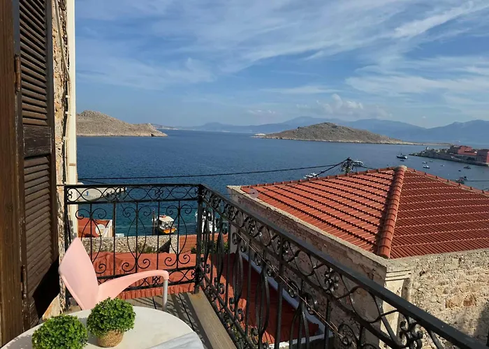 Maestro Chalki * Chalki Town